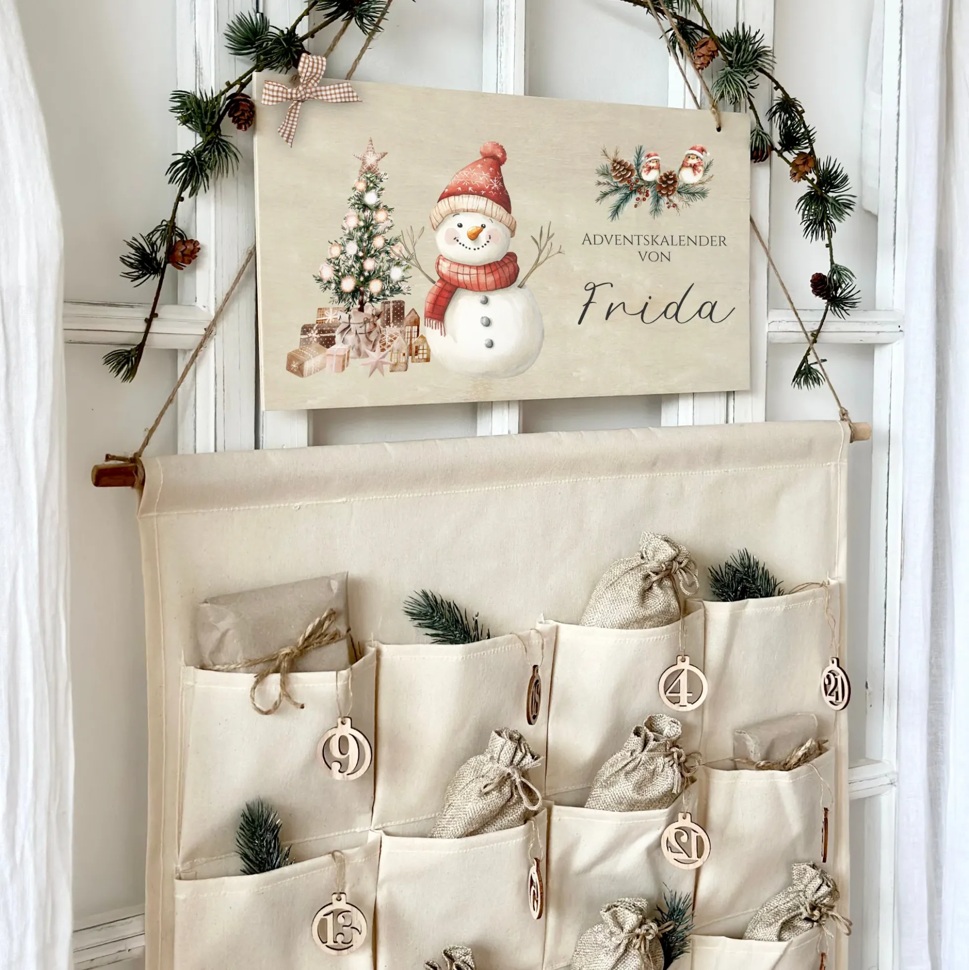 Adventskalender mit Namen Schneemann Holzschild Zahlen & Jutesäckchen Kinder Adventskalender Befüllen für Mädchen Jungen