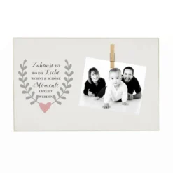 Besonderes Geschenk für die Familie und gemütliche Wohndekoration fürs Zuhause | Holzbild mit Klammer und Spruch "Zuhause ist wo die Liebe wohnt & schöne Momente geteilt werden“ | Fotogeschenk zum Anbringen eines Fotos
