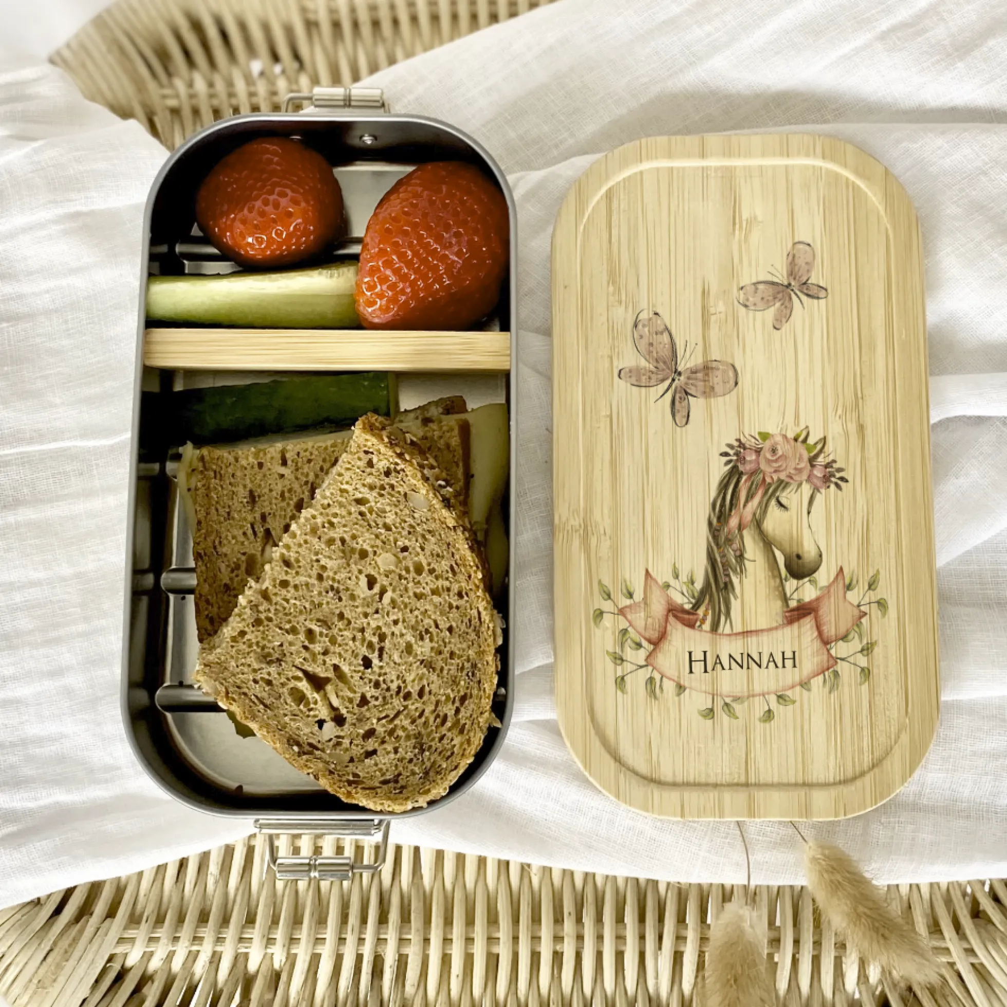 Brotdose "Pony" mit Namen und Bambusdeckel für Mädchen und Jungen | Wählbar in Edelstahl Lunchbox mit Pferd | Personalisierte Geschenkidee für Kinder