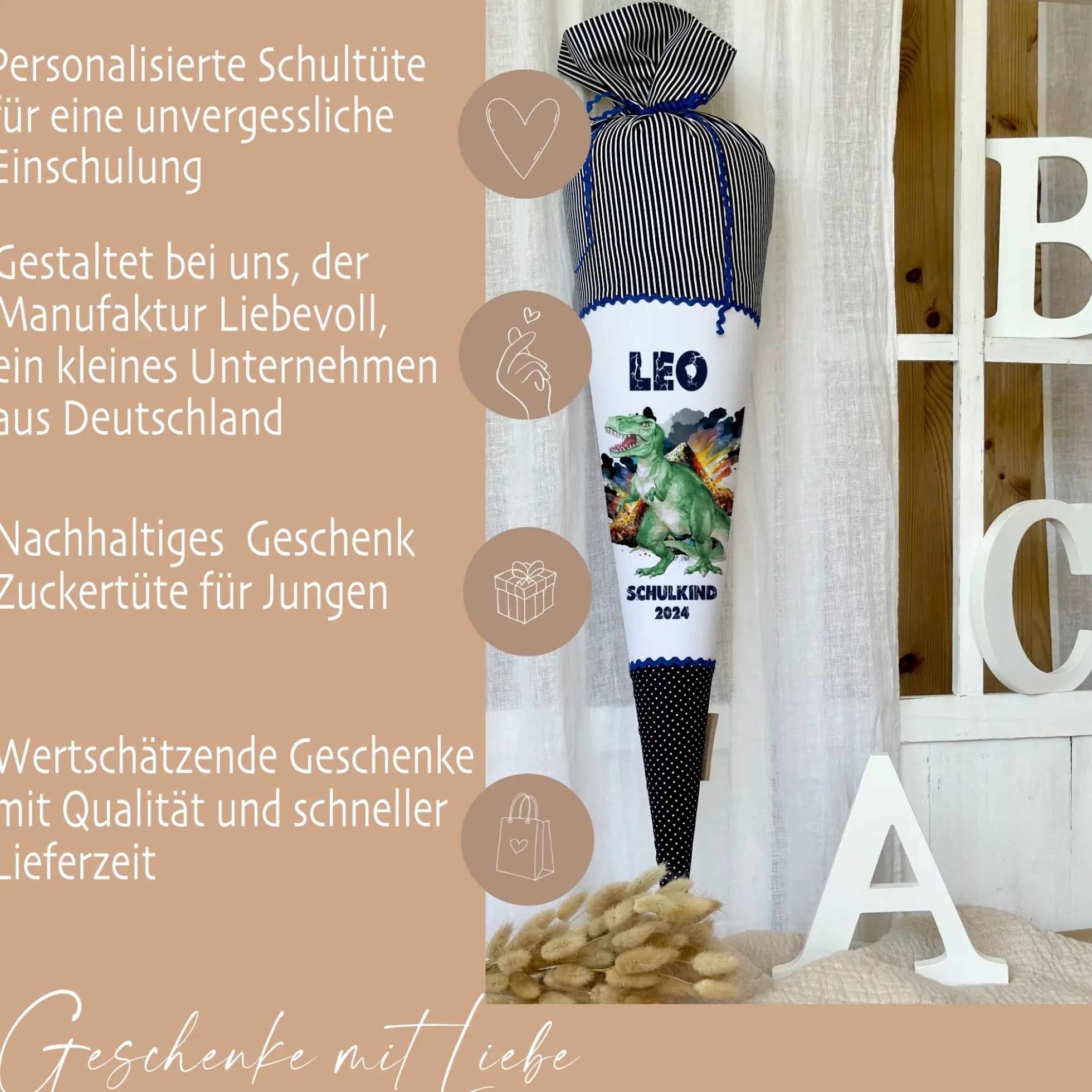 Dinosaurier Stoff Schultüte T Rex | Personalisiert mit dem Namen für Jungen | Optional mit Füllkissen und Spitzenschutz