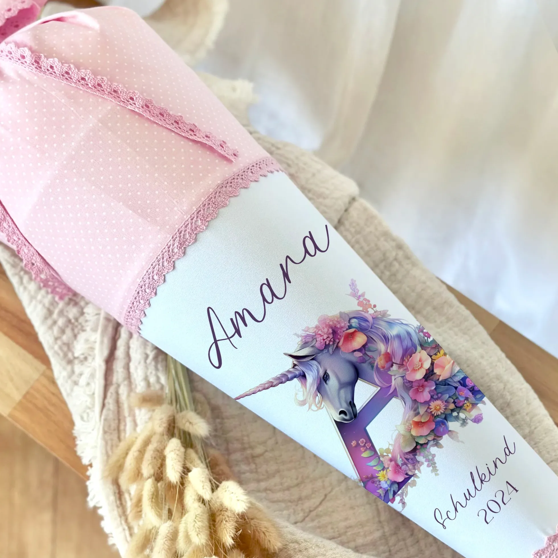 Einhorn Stoff Schultüte für Mädchen I Pferd Pony Zuckertüte Monogramm Namen Einschulungstüte Datum Blumen Füllkissen 70 cm I Optional mit Füllkissen und Spitzenschutz