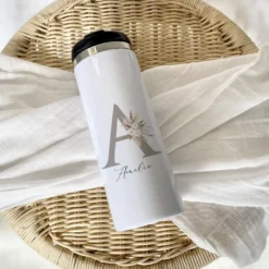 Floraler Thermobecher mit Namen und Buchstaben