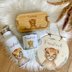 Frühstücksbox Löwe mit Namen für Mädchen und Jungen | Kinder Lunchbox mit Tiermotiv | Brotdose für Kindergarten und Schule | Personalisiertes Kindergeschenk