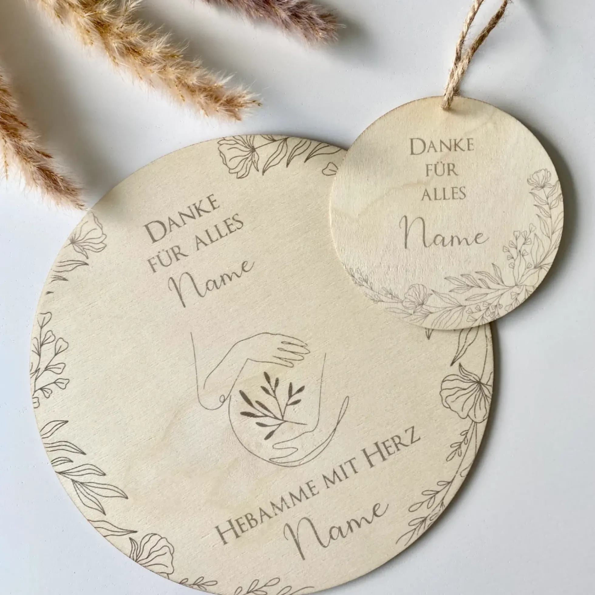 Geschenk für die Hebamme | Personalisiertes Dankeschön nach der Geburt | Dankeschön aus Holz mit Namen
