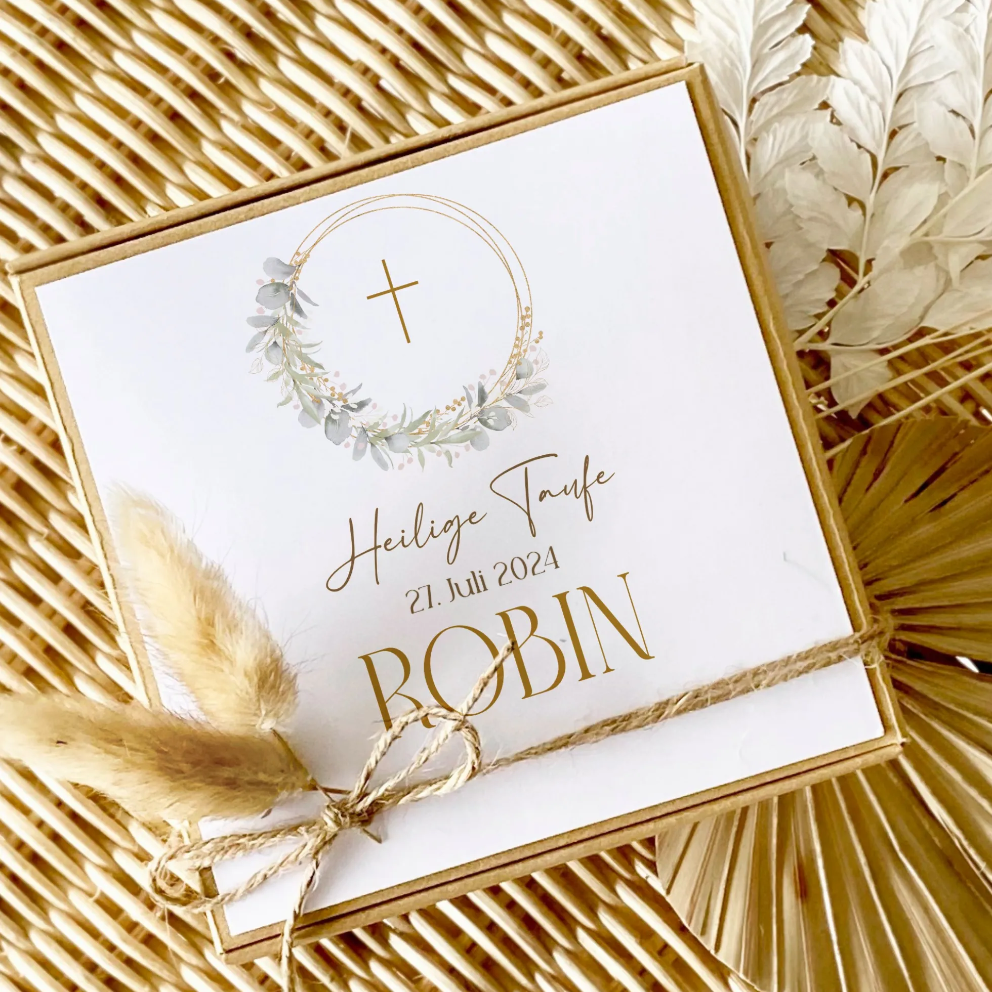 Geschenkschachtel Taufkarte Eukalyptus mit Namen für Mädchen und Jungen, Taufgeschenk Babygeschenke Geldgeschenk zur Taufe inkl. Jutebeutel I Manufaktur Liebevoll