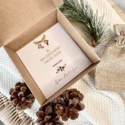 Geschenkschachtel Weihnachtsschleife Geschenkidee an Weihnachten I Geschenk Box mit Namen Personalisiert I Weihnachtsgeschenk Karte I 3 Varianten
