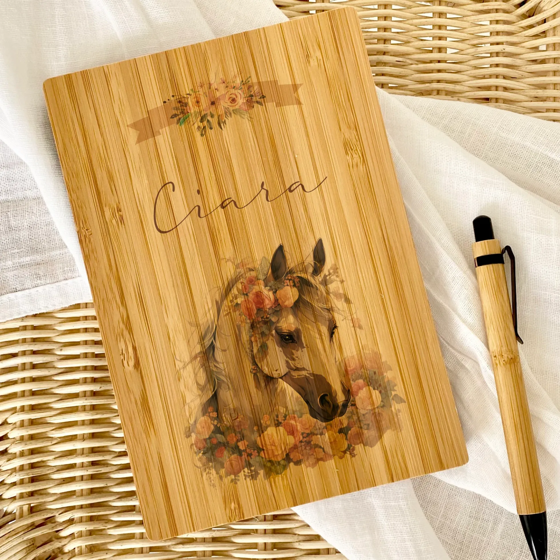 Kinder Notizbuch Pferd mit Namen | personalisiertes Tagebuch Schreibheft Pony für Mädchen als besonderes Geschenk Geburtstag | 7 Motivvarianten zur Auswahl