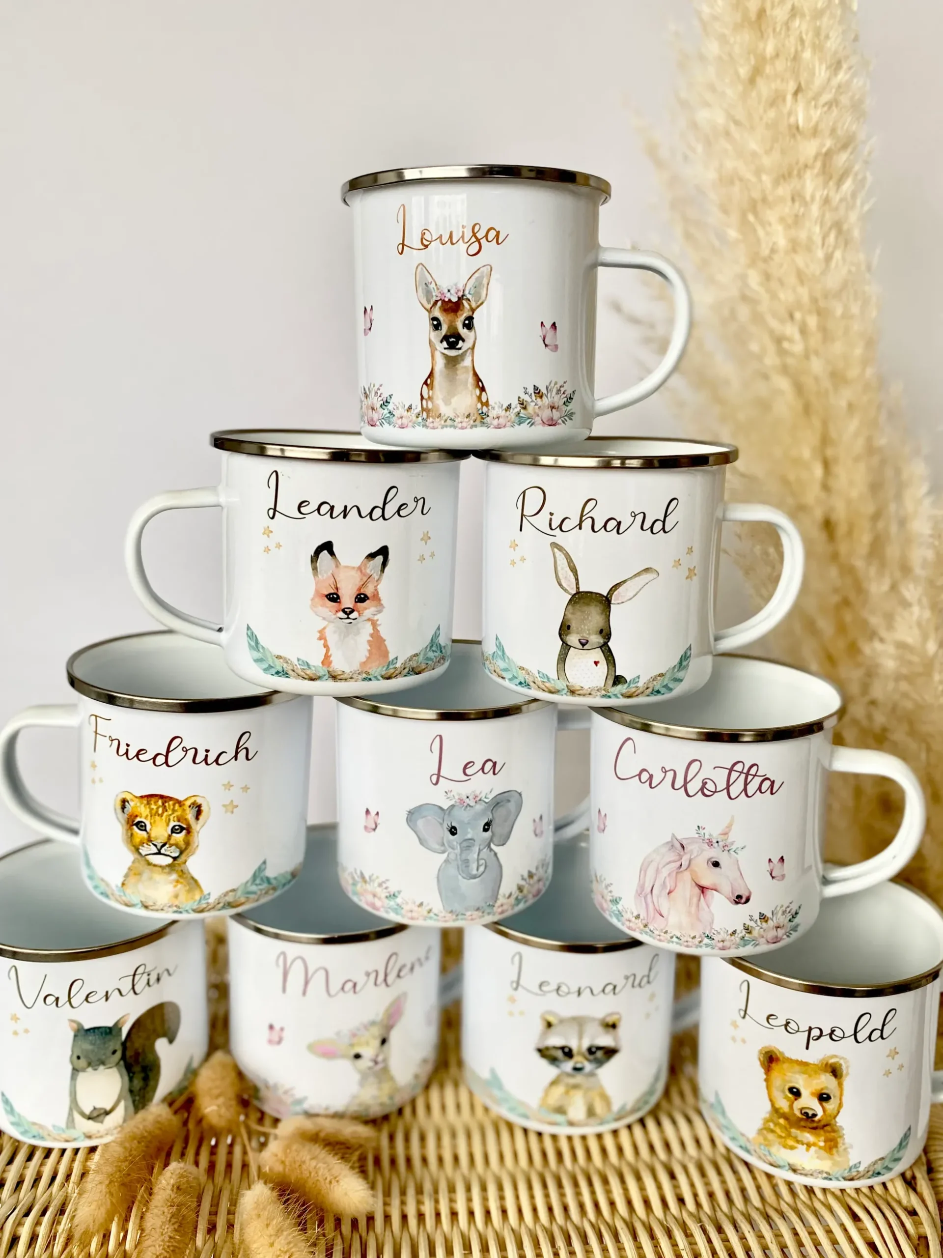 Kindertasse Hase mit Namen des Kindes | Trinkbecher aus Emaille für Mädchen I Personalisierte Tasse als tolles Geschenk | 4 Motivvarianten zur Auswahl