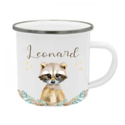 Kindertasse Waschbär mit Namen des Kindes | Trinkbecher aus Emaille für Mädchen u. Jungen I Personalisierte Tasse als tolles Geschenk | 4 Motivvarianten zur Auswahl