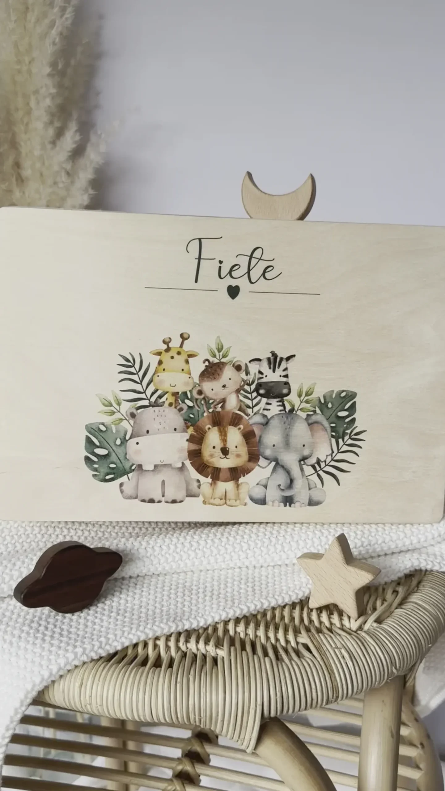 Personalisierte Erinnerungskiste "Safari Tiere" als Motiv für Babys zur Geburt und Taufe, Babygeschenk mit dem Namen, Holzkiste