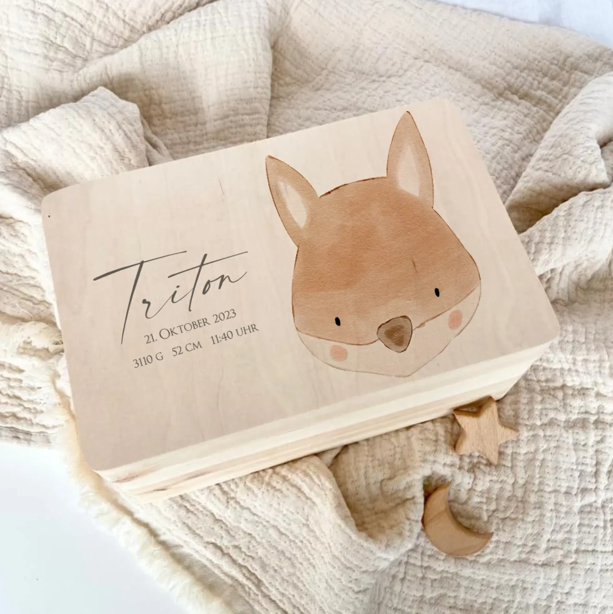 Personalisierte Erinnerungskiste für Babys, Holzbox mit Deckel, Namen u. Geburtsdaten | Motiv: Fuchs