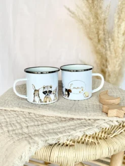 Personalisierte Kindertasse "Tiere" | Emailletasse mit dem Namen des Kindes | Liebevolles Kindergeschirr | mit Geschenkanhänger zum Beschriften