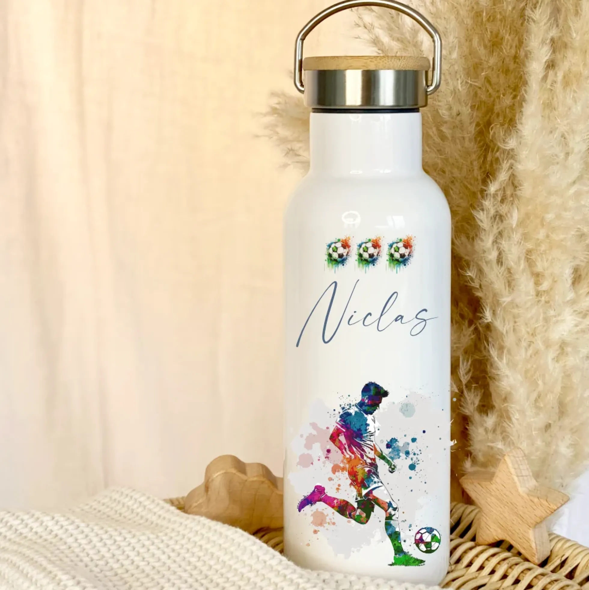 Personalisierte Kinder Trinkflasche "Fußballspieler" für Jungen mit Namen | Thermosflasche Fußballer aus Edelstahl für Teenager Kita Schule | 500ml