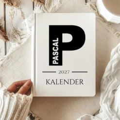 Personalisierter Terminplaner 2027 Din A5 | Minimalistischer Buchkalender mit Name | Weißes Hardcover – Manufaktur Liebevoll