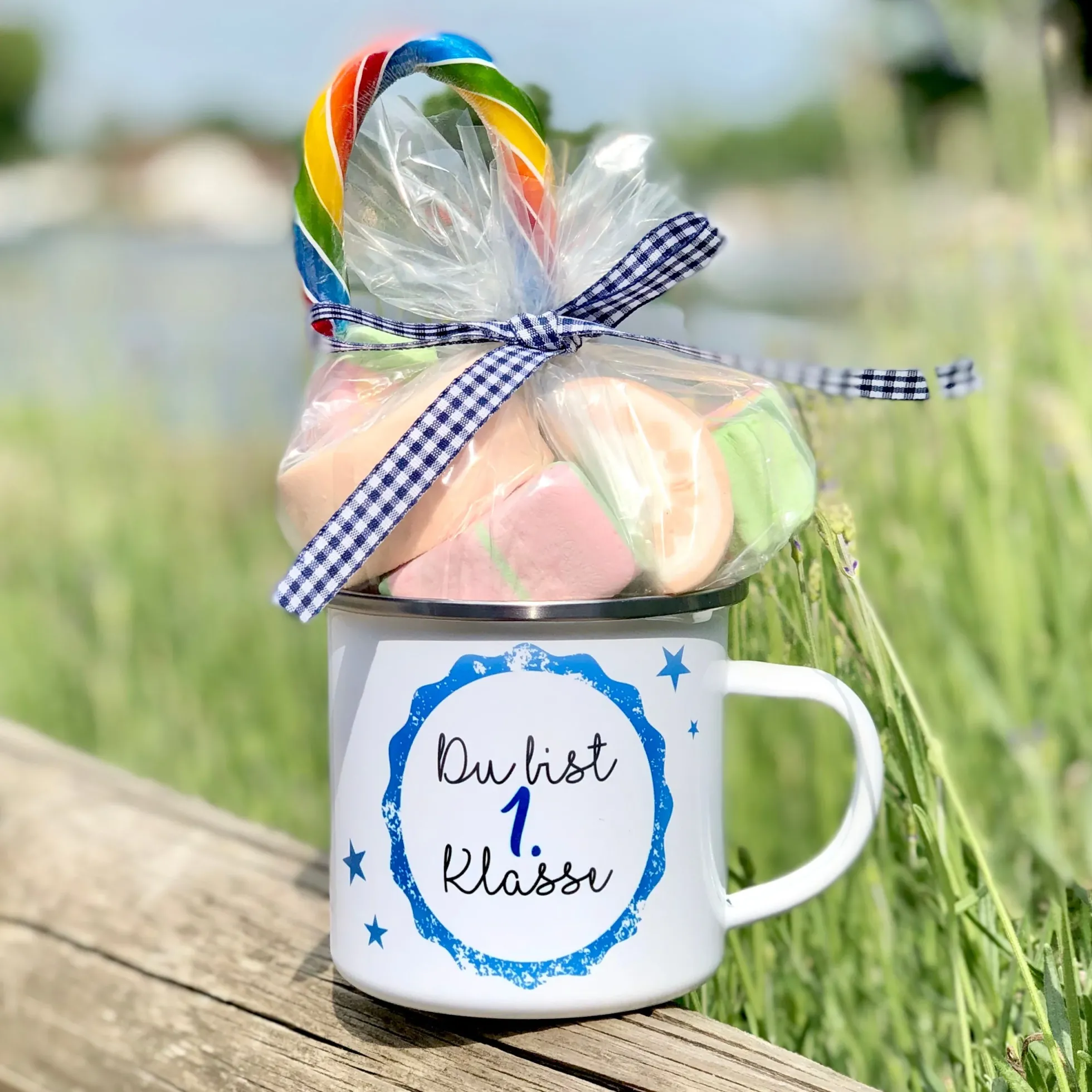Tasse "Du bist 1. Klasse" zur Einschulung | Geschenk zum Schulbeginn für Jungen u. Mädchen | Kreative Geschenkidee zum Schulstart | 2 Farbvarianten zur Auswahl
