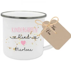Tasse "Kindergartenkind" mit Namen für Kinder | Originelles Geschenk für Mädchen u. Jungen | Geschenk zum Kitastart | inkl. Geschenkanhänger | 2 Farbvarianten zur Auswahl