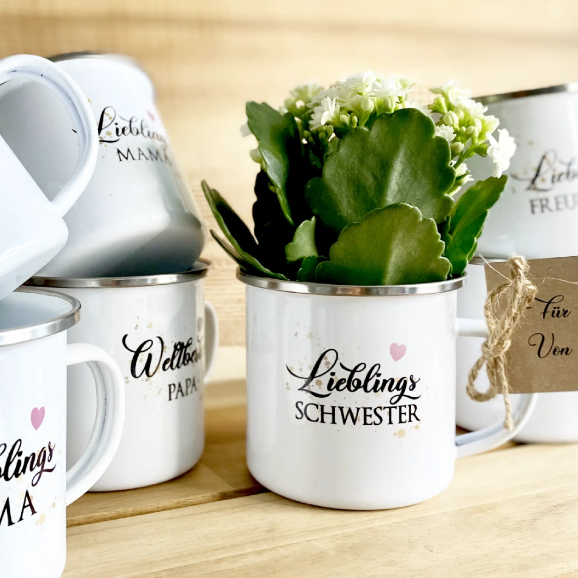 Tasse "Lieblingsschwester" | Geschenk für die Schwester | Emailletasse mit Geschenkanhänger | 12 Motivvarianten zur Auswahl