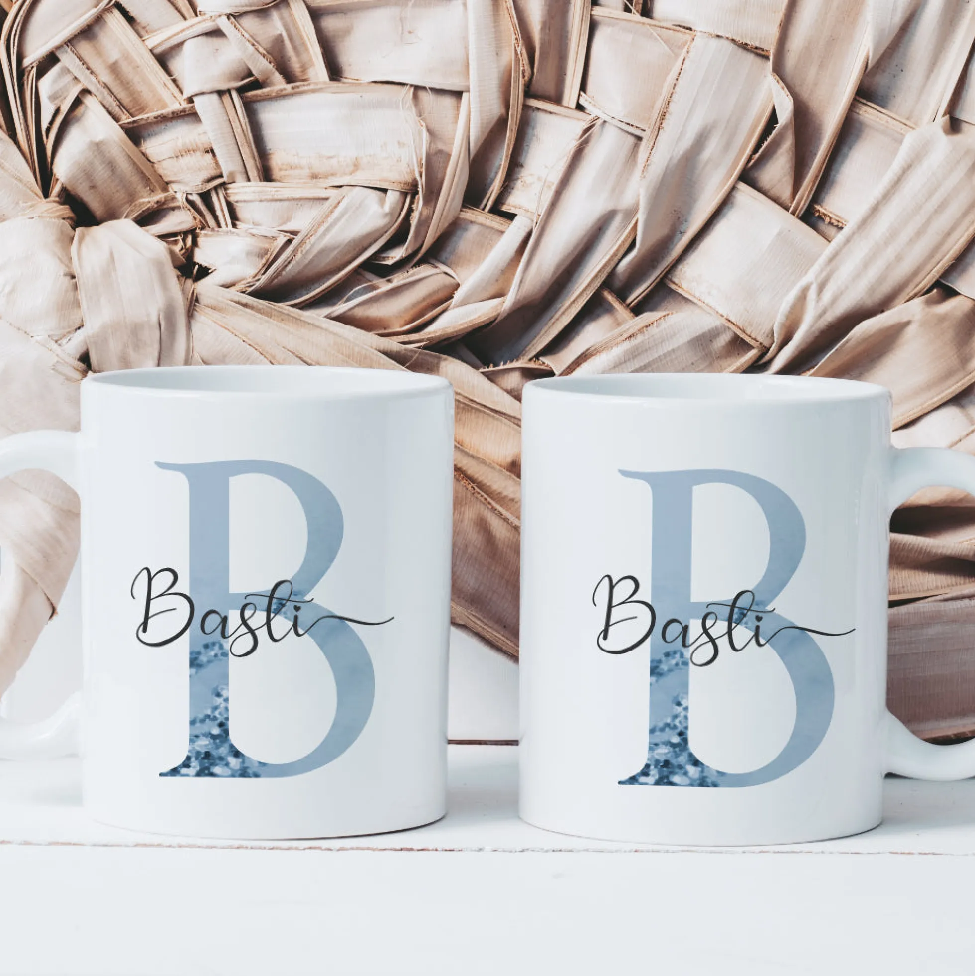 Tasse mit Buchstabe und Name für Sie und Ihn | Kaffeetasse aus Keramik | 2 Motivvarianten zur Auswahl
