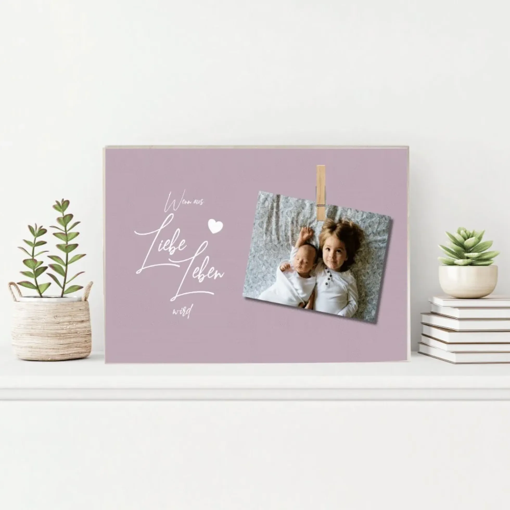 Tolles Fotogeschenk aus Holz für werdende Eltern | Holzbild mit Spruch "Wenn aus Liebe Leben wird“ | Memoboard mit Holzklammer zum selbstständigen Befestigen eines Fotos oder des Ultraschallbildes | 3 Farbvarianten zur Auswahl