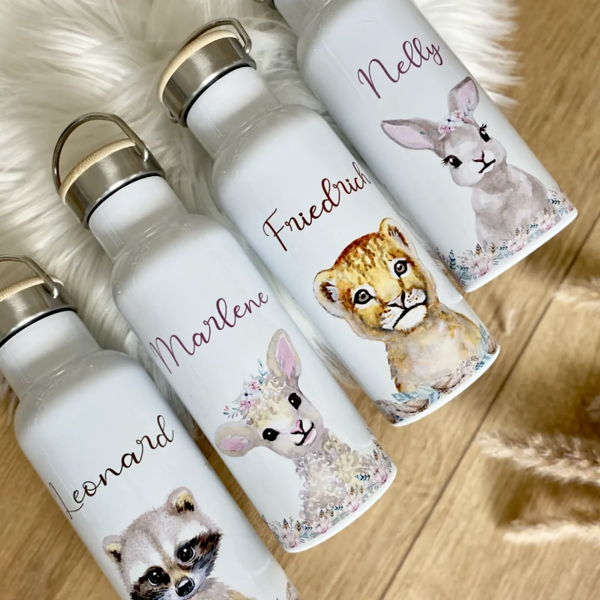 Trinkflasche "Waschbär" mit Namen für Kinder personalisiert | Kindertrinkflasche für Mädchen u. Jungen mit Tiermotiv | Thermosflasche aus Edelstahl | 500ml | 11 Motivvarianten zur Auswahl