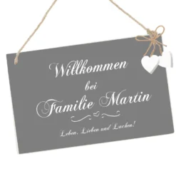 Türschild in Grau | personalisiert mit dem Namen der Familie aus Holz | 2 Größen zur Auswahl