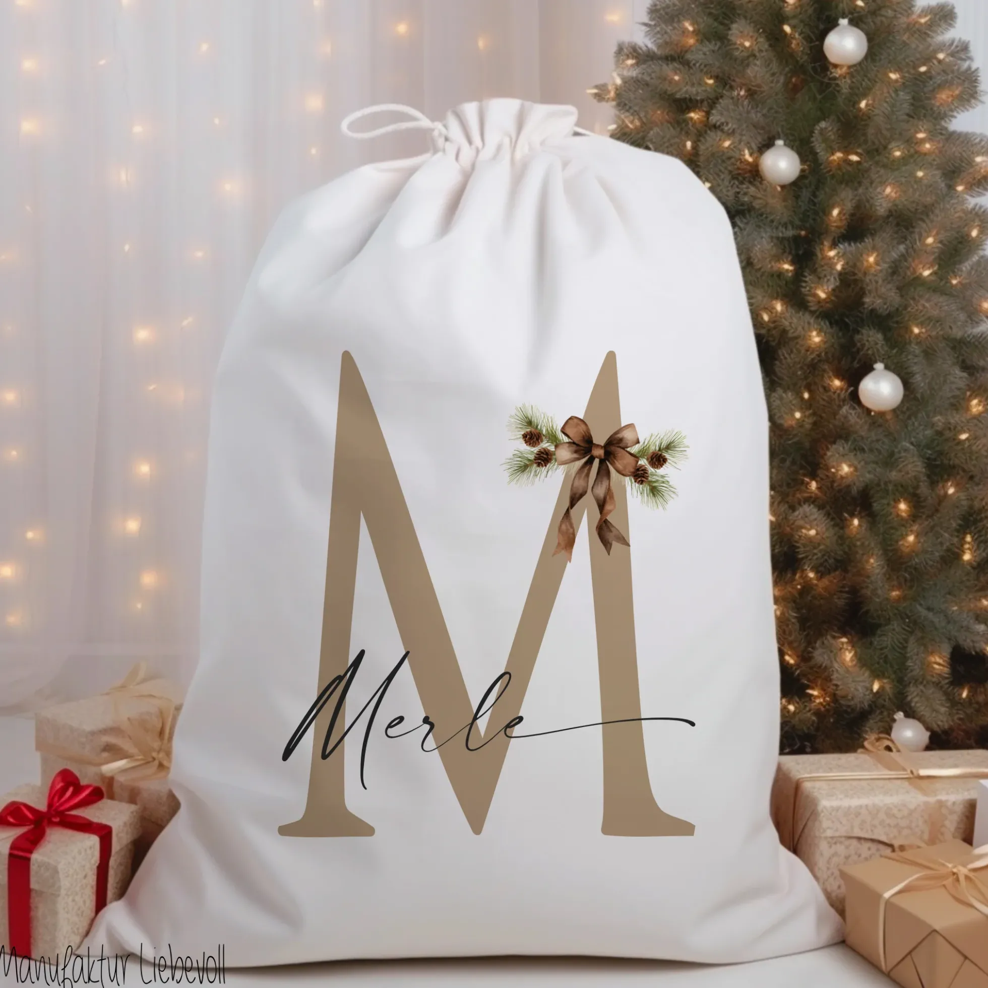Weihnachtlicher Geschenkbeutel personalisiert mit dem Namen und Buchstaben Weihnachtssack