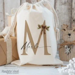 Weihnachtlicher Geschenkbeutel personalisiert mit dem Namen und Buchstaben Weihnachtssack