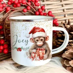 Weihnachtstasse "Affe" für Kinder | Tasse mit Namen personalisiert | Kinderbecher aus Emaille mit Weihnachtsmotiv | Weihnachtsgeschenk Nikolaus für Mädchen Jungen Teenager | 7 Produktvarianten zur Auswahl