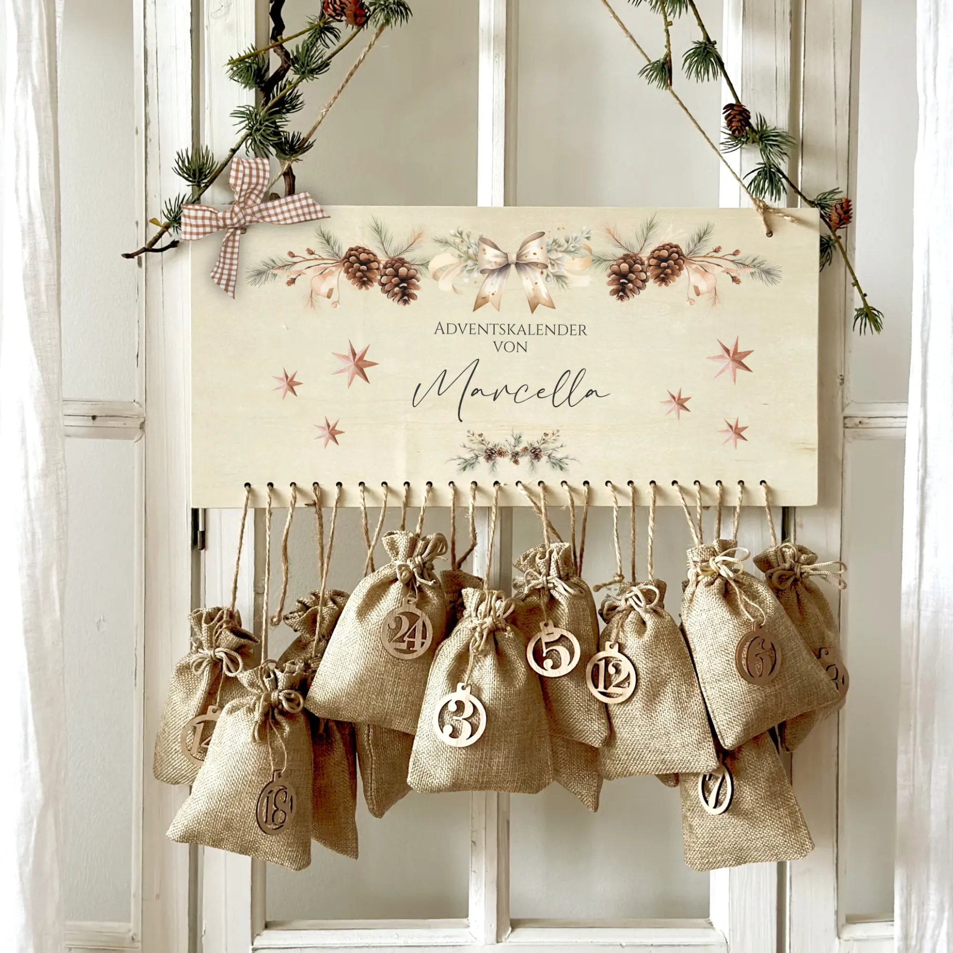 Winterlicher Adventskalender Personalisiert für Männer und Frauen zum Befüllen aus Holz