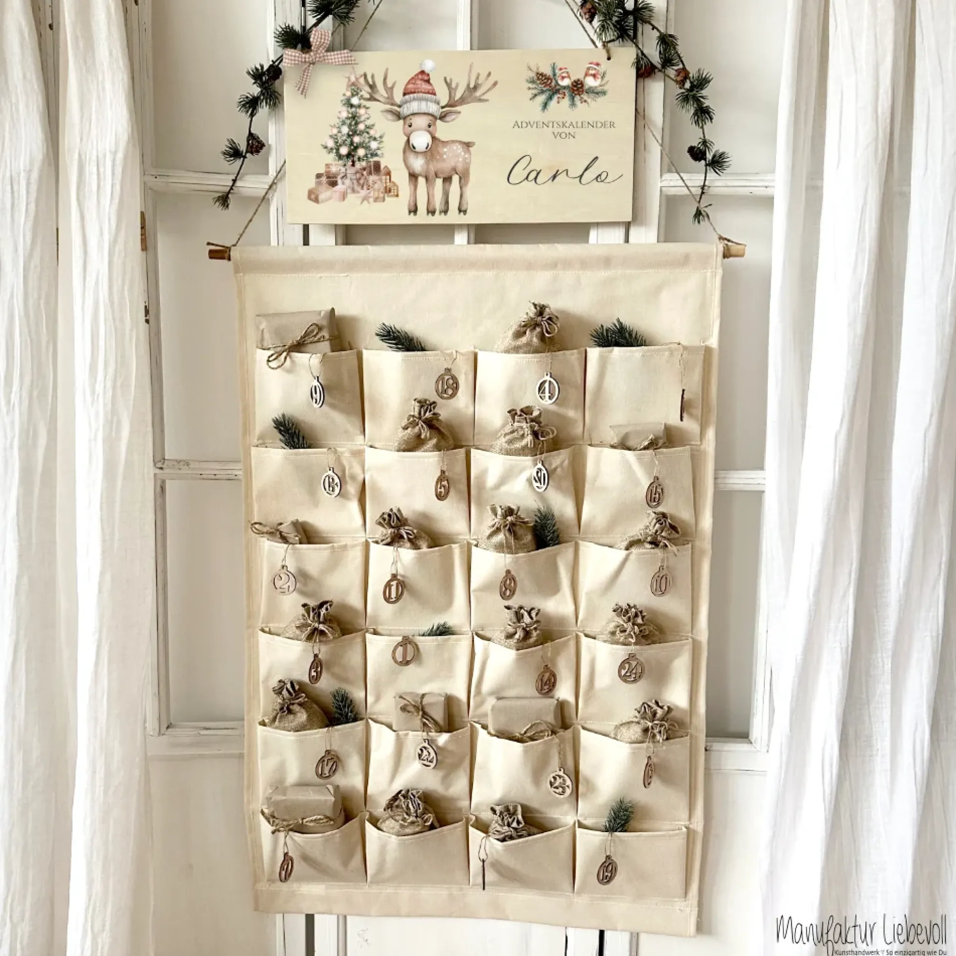 XL Adventskalender "Elch" mit Namen aus Stoff mit Holzschild, Zahlen & Jutesäckchen personalisierter Kinder Adventskalender Befüllen Mädchen Jungen