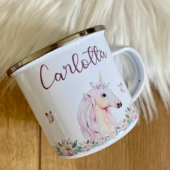 Zauberhafte Einhorn Tasse mit Namen des Kindes | Emaille Trinkbecher für Mädchen I Personalisierte Kindertasse als besonderes Geschenk | 7 Motivvarianten zur Auswahl